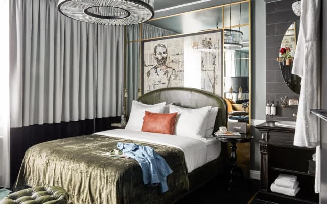 Sir Savigny Hotel - photo 3