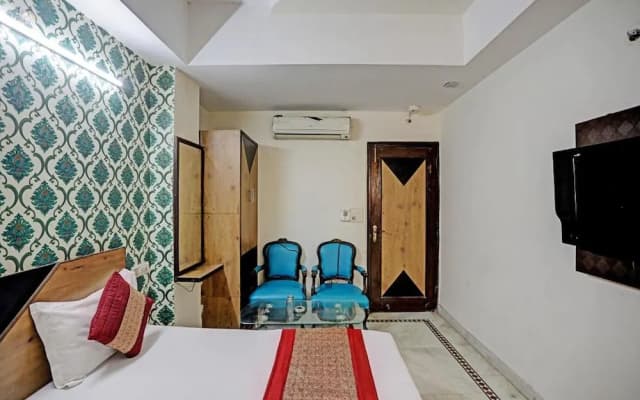 Hotel Grand - photo 3