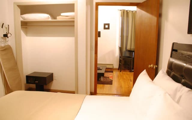 Off Soho Suites Hotel - photo 4