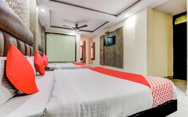 Hotel Priya Palace - photo 5