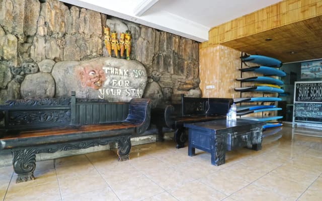 Hotel Ayu Beach Inn - photo 2
