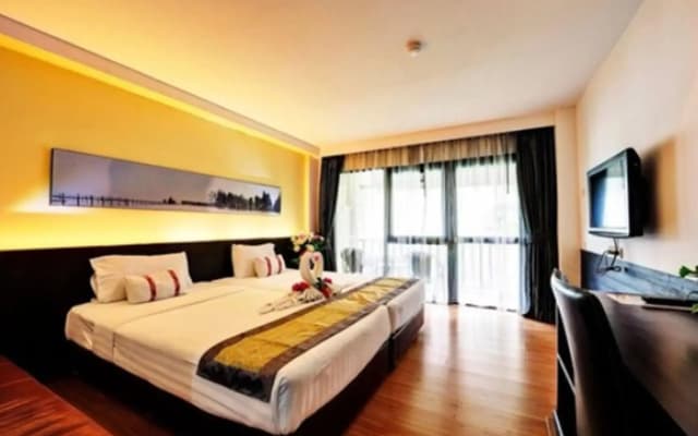 Splendid Resort At Jomtien - photo 4