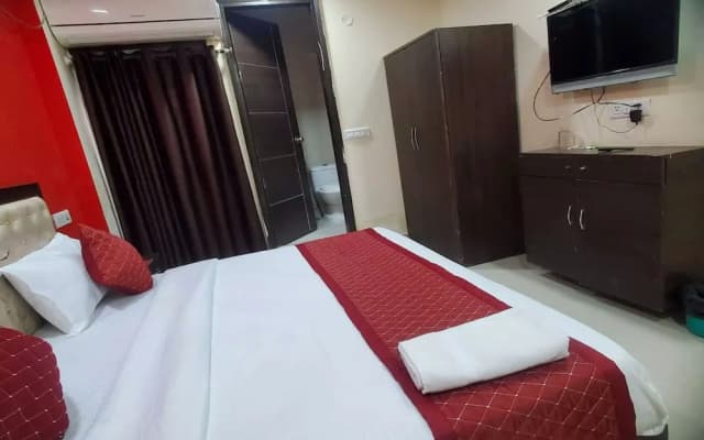 Airport T Palace - photo 5