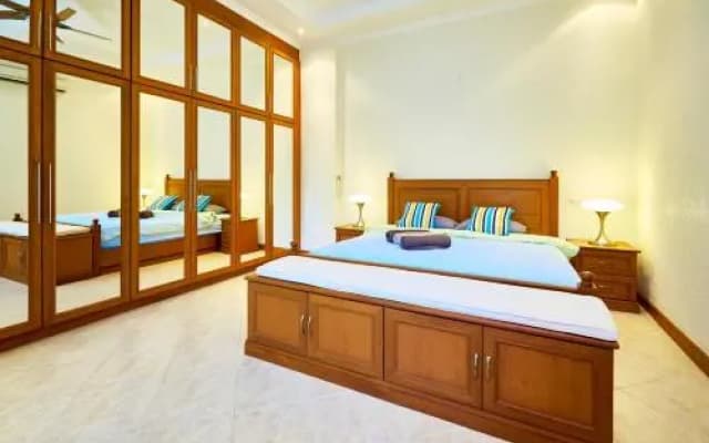 Golden Villa by Fantasea Beach - photo 2