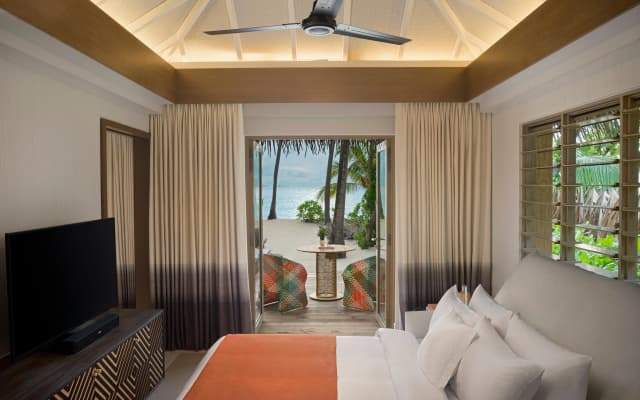 InterContinental Maldives Maamunagau Resort by IHG - photo 2