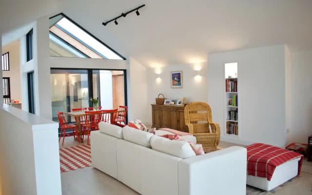 Elegant Eco Glass House - photo 2