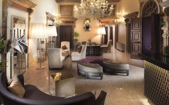 Arcadia Boutique Hotel - photo 2