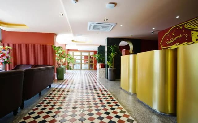 4 Monkeys Hotel - photo 2