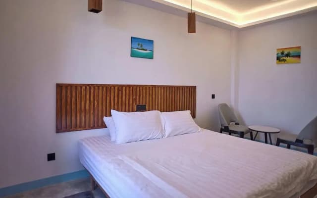 Silver County Fuvahmulah - photo 2