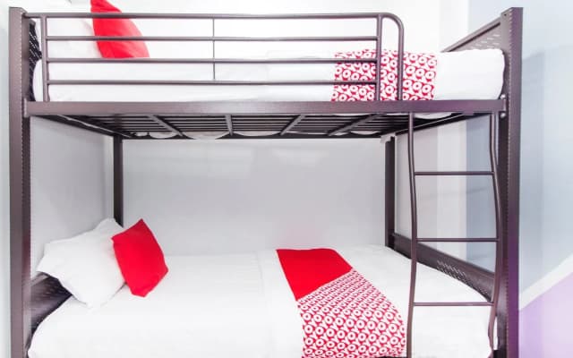 OYO 330 Cchinee Hotel - photo 3