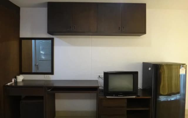 Centella Apartment Bangkok - photo 3