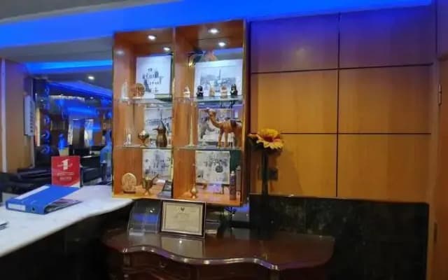 Kings Square Hotel - photo 2