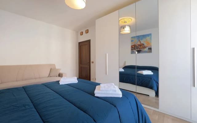 Ivy Apartment - photo 4