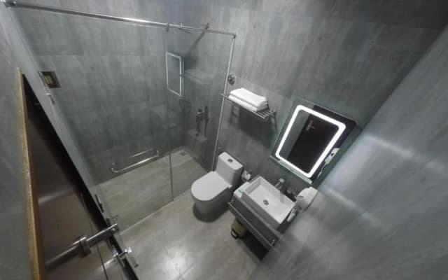 Dhiffushi Tourist Hotel - photo 5