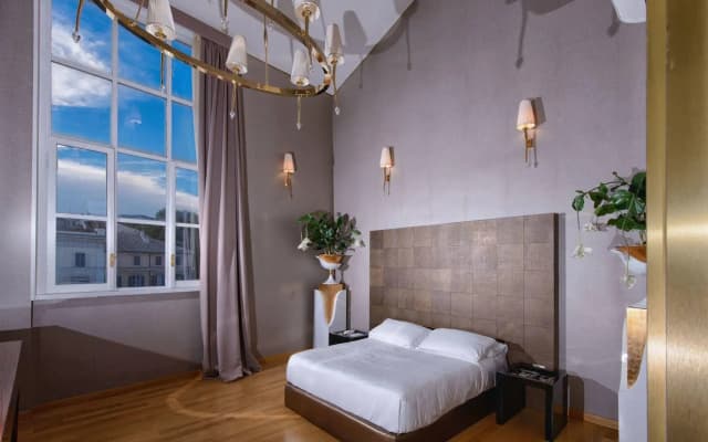 Gold Royal Suite - photo 3
