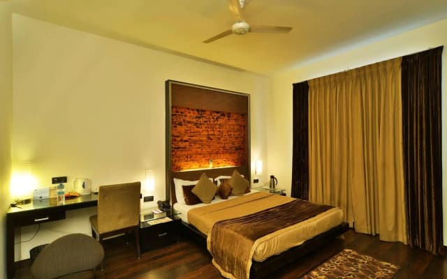 Shreyans Inn - photo 5