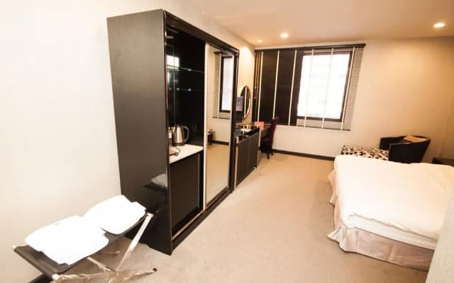 ZEN Premium Sukhumvit 33 - photo 3