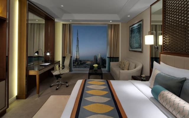 Hotel Taj Dubai - photo 4