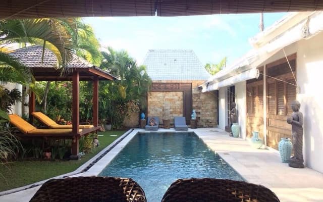 Coco Poco Villa Seminyak - photo 4