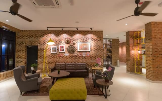 Thome Boutique Hotel - photo 2