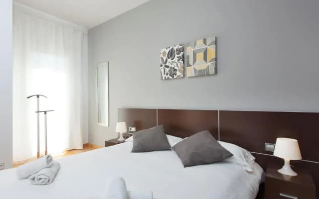 RentBCN Rambla Catalunya Apartment - photo 2