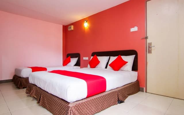 Hotel Putra Iskandar by OYO Rooms - photo 4