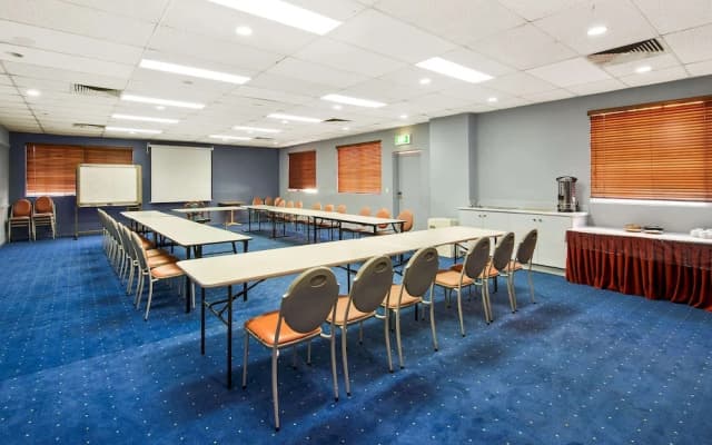 Comfort Inn Dandenong - photo 3