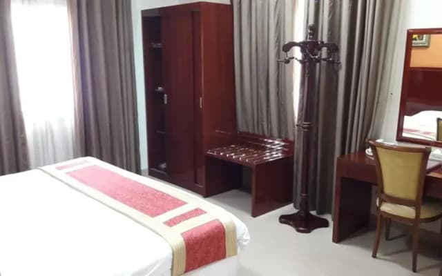 Safeer Plaza Hotel - photo 4