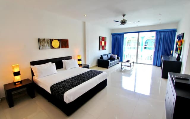 East Suites - photo 4