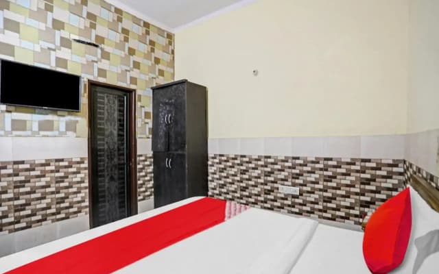 OYO Flagship 80533 Kashvi Palace - photo 5