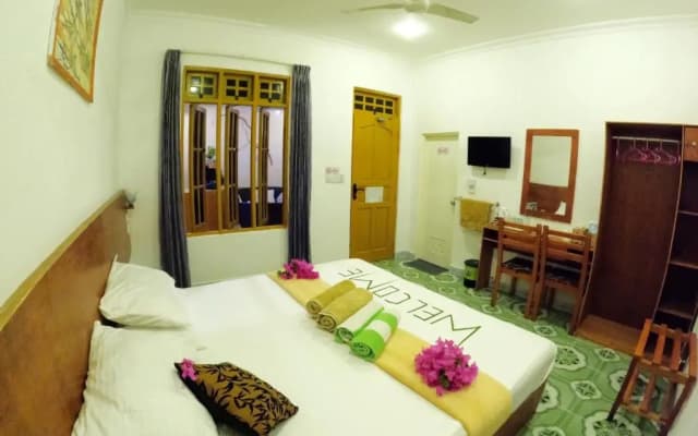 Adroit Beach Inn - photo 2