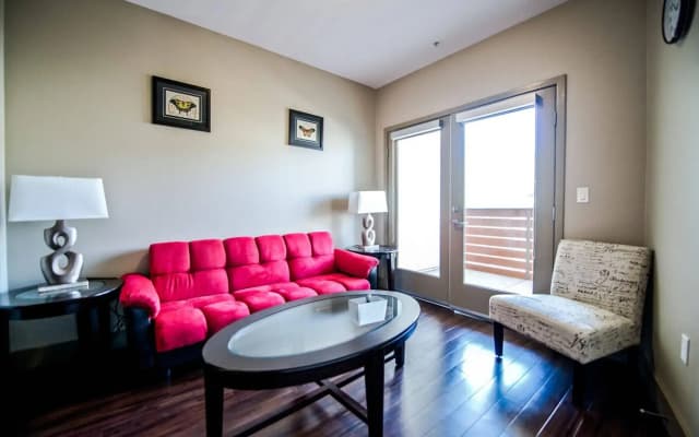 Ray W. Suites - photo 5