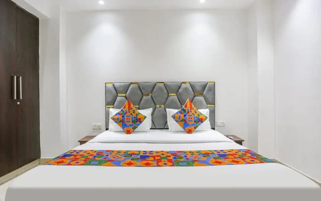 Fabhotel 24&7 - photo 5