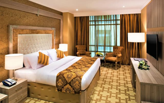 Sapphire Plaza Hotel - photo 3