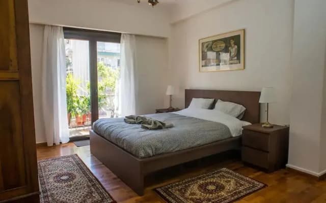 Classy and Chic 2 bedroom apartment - photo 3