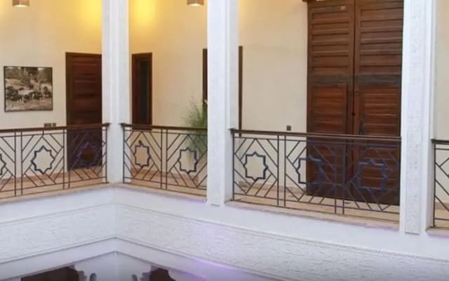 Riad Charlott - photo 2