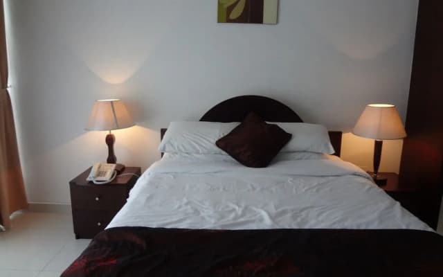 Ramee Royal Hotel Apartments - photo 3