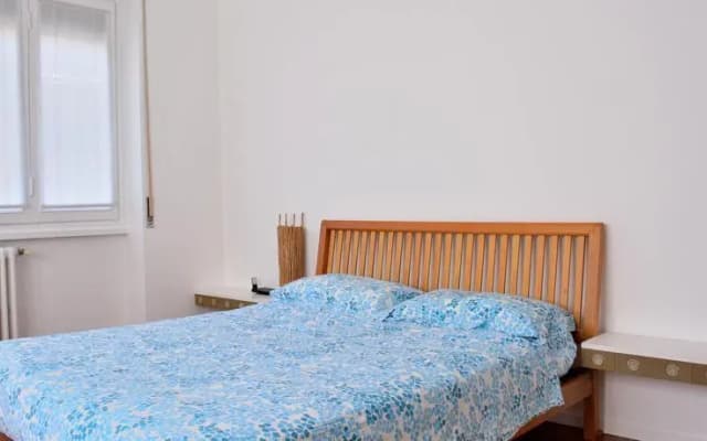 Italian Artist's Flat - photo 3
