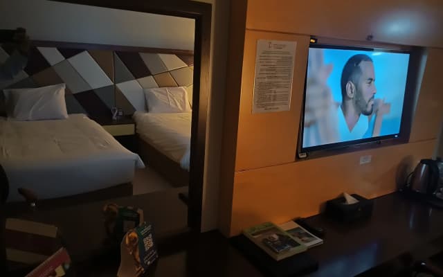 Doha Dynasty Hotel - photo 3