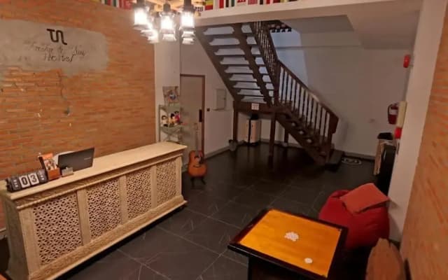 TarTar&Nay Hostel - photo 2
