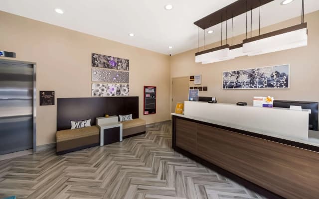Sleep Inn Brooklyn - Sheepshead Bay - photo 3