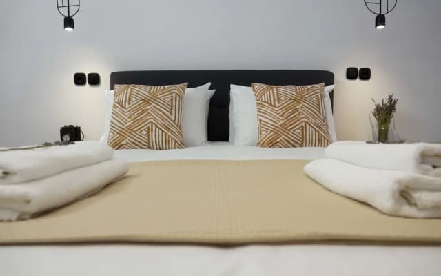 Modern 2bed 2bath Loft in Acropolis area - photo 5