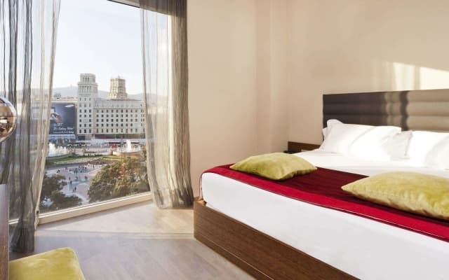 Olivia Plaza Hotel - photo 4