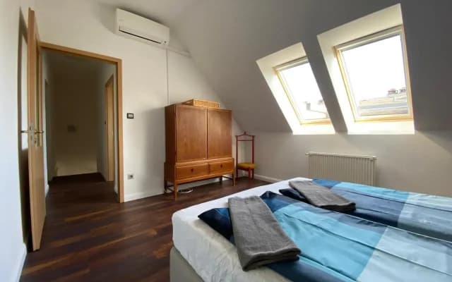 2 Bedroom 107 M2 Loft with Balcony - photo 2