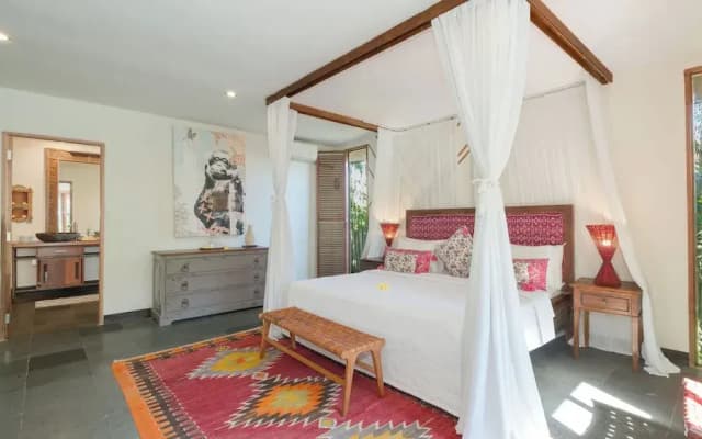 Villa Desa Roro Dua by Villa Finder - photo 4
