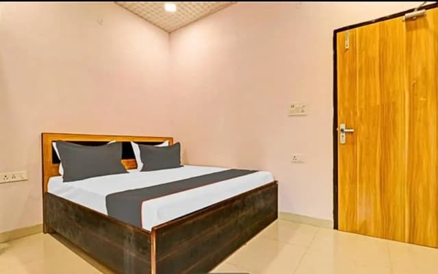 Qotel Hotel Peeragarhi - photo 3