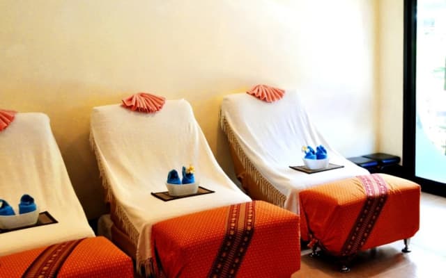 Kata View Guesthouse - photo 3