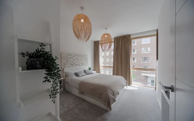 Barking Bright Apartment With 2 Bedrooms - photo 3