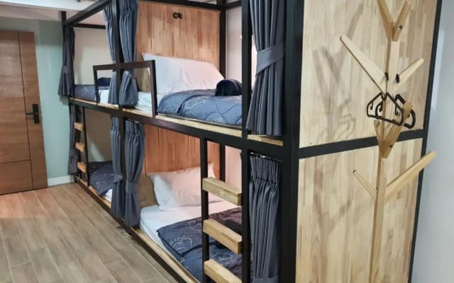 Station8 Hostel - photo 4