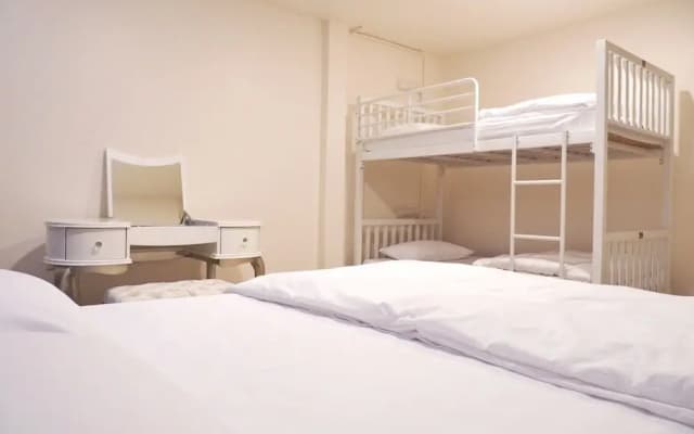 Esse Hostel - photo 4